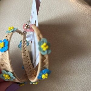 Vineyard Vines Tan and Blue Hoop earrings!